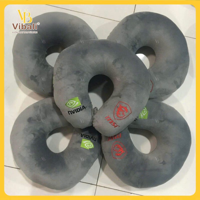 May Gối Chữ U quà tặng