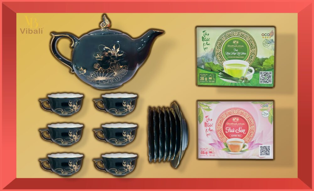 Gợi ý 25+ set quà tết cho nhân viên, người lao động mà doanh nghiệp nên chọn Bộ ấm trà gốm sứ cao cấp họa tiết sang trọng