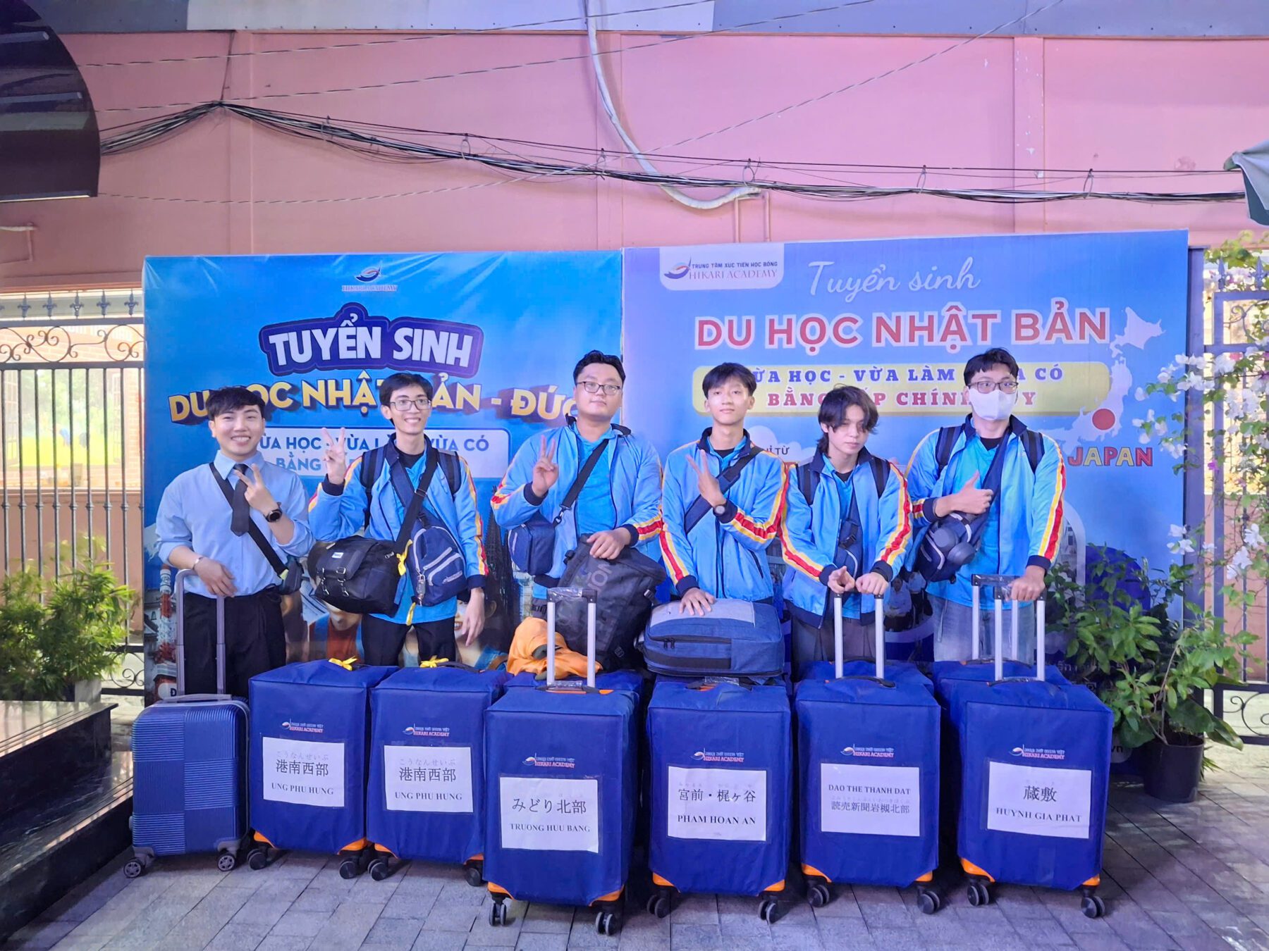 Top mẫu Balo laptop công sở in logo được ưa chuộng 2026 Balo laptop công sở in logo được làm quà tặng cho du học sinh