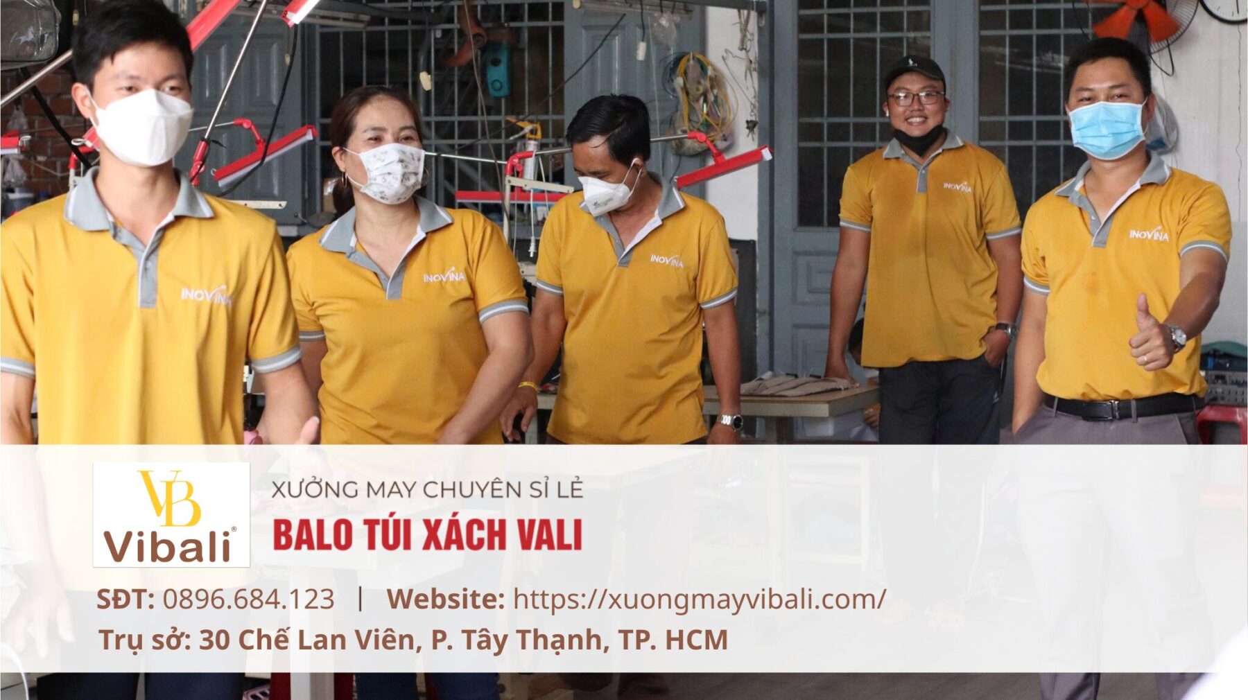 Combo quà tặng du lịch in thương hiệu làm quà tặng ngày 30/4 VIBALI xuong may chuyen si le balo tui xach vali in theo yeu cau HCM